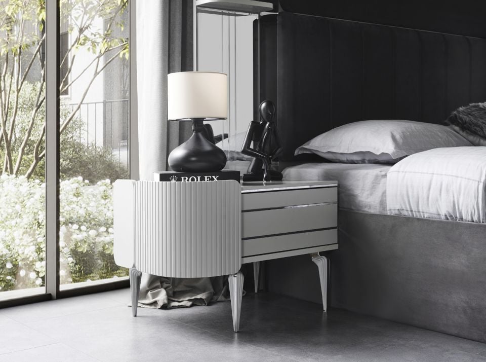 Karya Sis Gri Modern Komodin