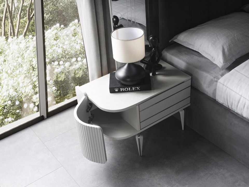 Karya Sis Gri Modern Komodin